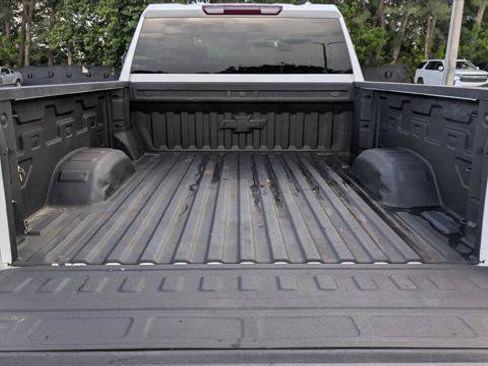 Used 2024 Chevrolet Silverado 2500 LT AWD/4WD image 17
