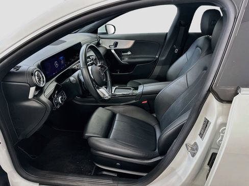Used 2025 Mercedes-Benz CLA 250 4MATIC image 13