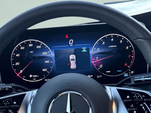 Certified 2025 Mercedes-Benz GLC 300 image 38