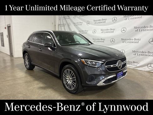 Used 2025 Mercedes-Benz GLC 300 GLC 300 image 1