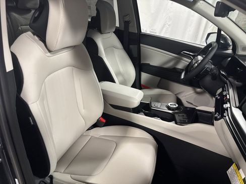 New 2026 Kia Sportage EX image 31