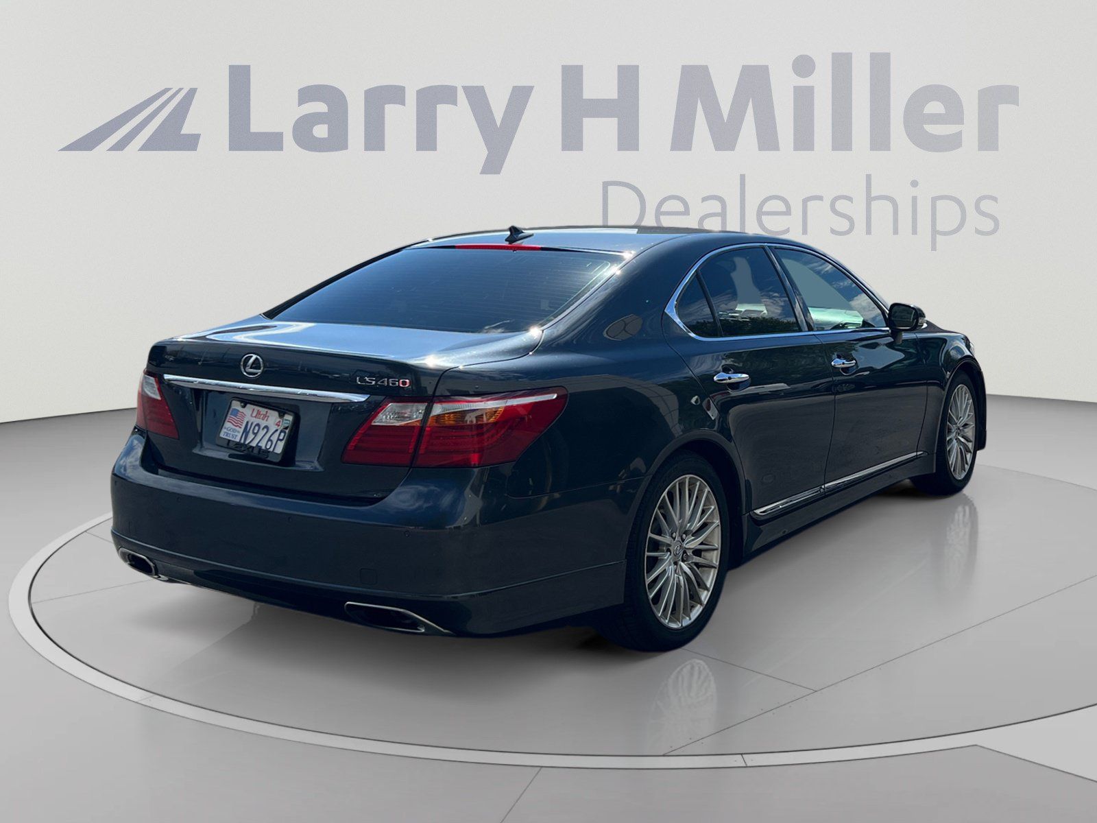Used 2011 Lexus LS 460 w/ Sport Pkg RWD image 5