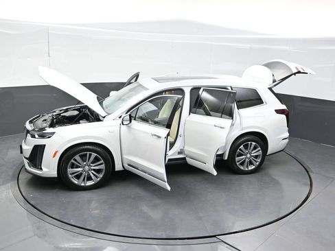 Certified 2024 Cadillac XT6 Premium Luxury w/ LPO, Floor Liner Package AWD/4WD image 46