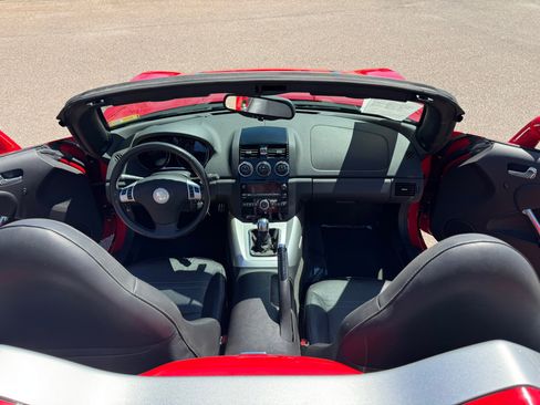 Used 2007 Saturn Sky w/ Premium Trim Pkg RWD image 13