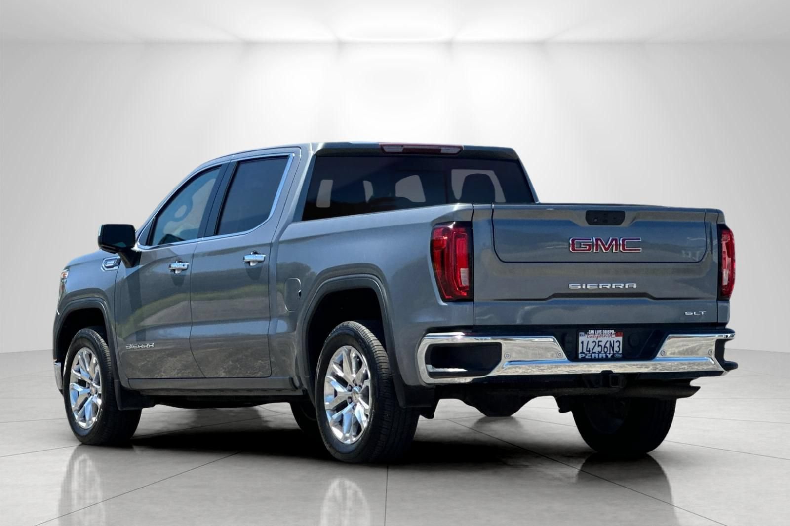 Used 2020 GMC Sierra 1500 SLT w/ SLT Premium Plus Package RWD image 5