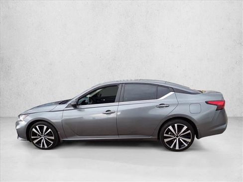 Used 2022 Nissan Altima 2.5 SR AWD/4WD image 2