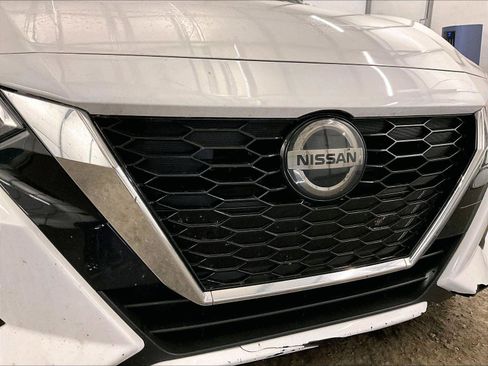 Used 2021 Nissan Sentra SV FWD image 29