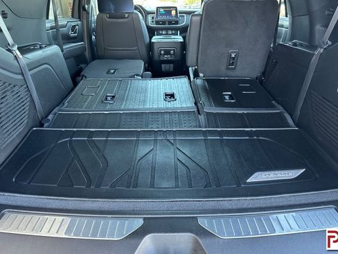 Certified 2024 Chevrolet Tahoe Z71 w/ Luxury Package AWD/4WD image 19