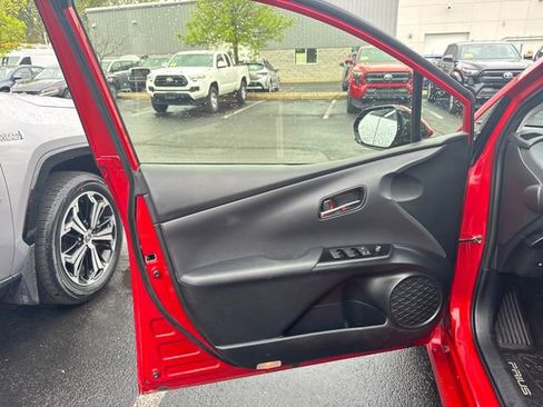 Used 2020 Toyota Prius XLE w/ Advanced Technology Package AWD/4WD image 22