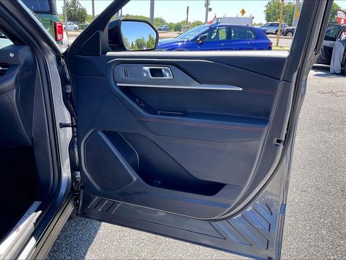 Certified 2025 Ford Explorer ST-Line w/ ST-Line Street Pack AWD/4WD image 23