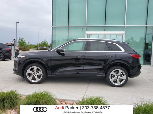 Used 2025 Audi Q5 Premium Plus w/ Premium Plus AWD/4WD image 2