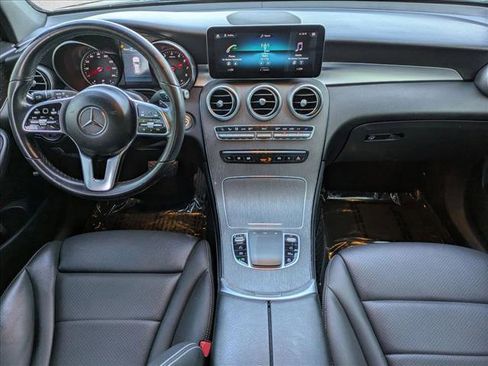 Used 2020 Mercedes-Benz GLC 300 image 16