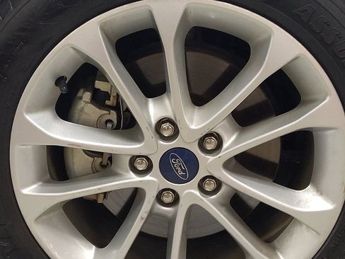 Used 2019 Ford Fusion SE FWD image 31