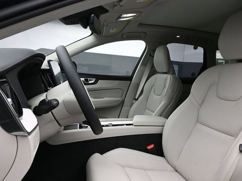 New 2026 Volvo XC60 B5 Ultra w/ Protection Package Premier AWD/4WD image 10