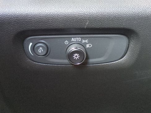Used 2020 Chevrolet Traverse LS AWD/4WD image 41