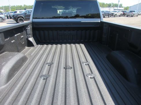 New 2026 GMC Sierra 3500 SLE w/ SLE Value Package AWD/4WD image 7