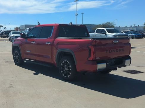 Used 2024 Toyota Tundra Limited w/ Power Package image 7