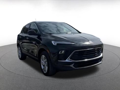 Used 2025 Buick Encore GX Preferred image 2