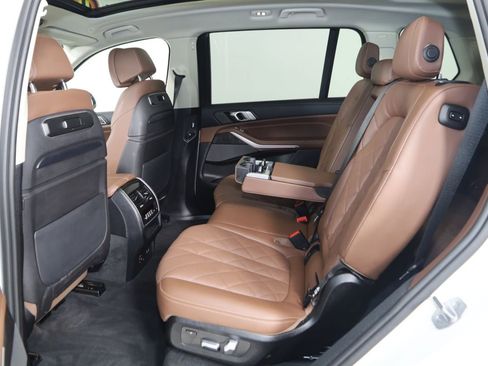 Used 2024 BMW X7 xDrive40i w/ Premium Package AWD/4WD image 52