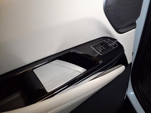 New 2026 Cadillac Escalade ESV Sport image 10