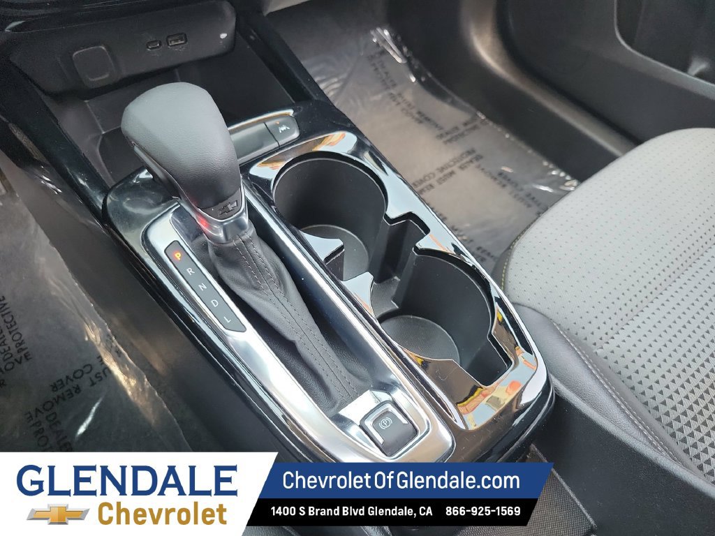 Used 2025 Chevrolet Trax LT FWD image 18