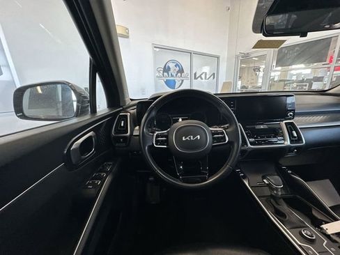 Used 2023 Kia Sorento S w/ Panoramic Sunroof Package FWD image 13