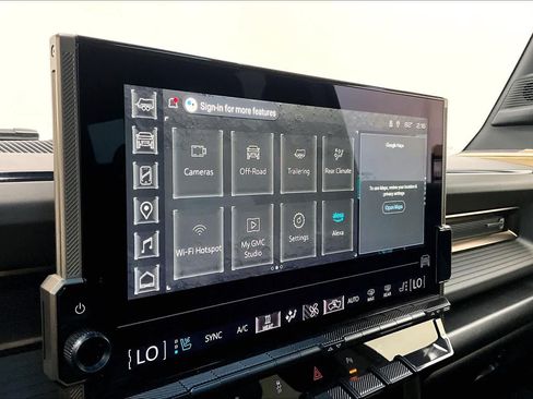 Used 2024 GMC Hummer EV 3X w/ LPO, Illumination Package AWD/4WD image 31