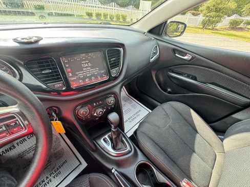 Used 2015 Dodge Dart SXT image 20