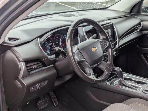 Certified 2019 Chevrolet Traverse LT image 11