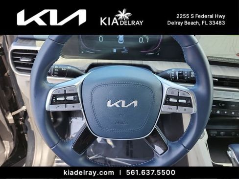 Used 2024 Kia Telluride EX w/ EX Captain's Chair Package FWD image 29