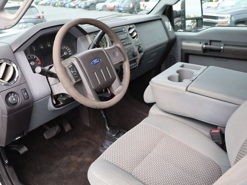 Used 2011 Ford F350 XLT w/ Snow Plow Prep Pkg AWD/4WD image 18