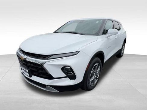 Certified 2023 Chevrolet Blazer LT w/ LPO, Floor Liner Package AWD/4WD image 2