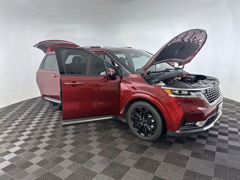 Certified 2023 Kia Carnival SX Prestige image 14