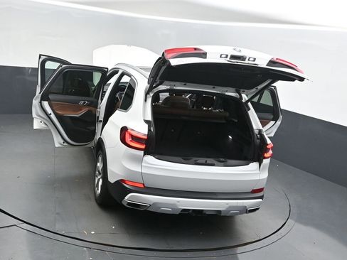 Certified 2022 BMW X5 xDrive45e w/ Premium Package image 51