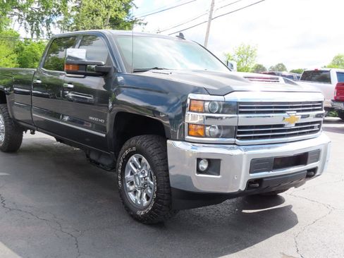Used 2019 Chevrolet Silverado 3500 LTZ w/ Duramax Plus Package AWD/4WD image 25