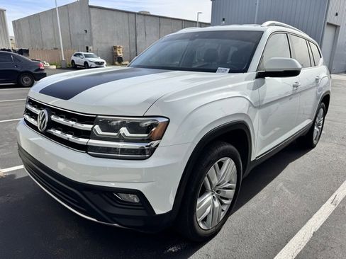 Used 2019 Volkswagen Atlas SE w/ Towing Package image 1