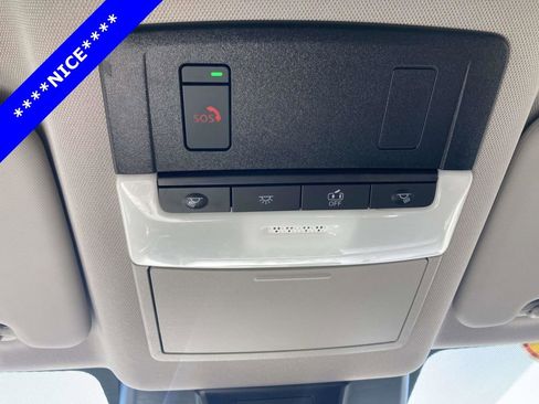 Used 2024 Nissan Rogue SL FWD image 23