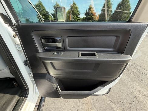 Used 2018 RAM 3500 Tradesman RWD image 19