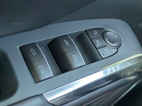 New 2027 Chevrolet Traverse RS FWD image 17