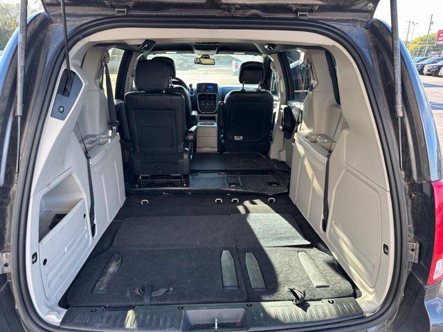 Used 2019 Dodge Grand Caravan SXT FWD image 9