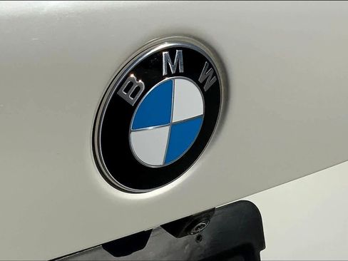 Used 2023 BMW X5 xDrive40i w/ M Sport Package image 32