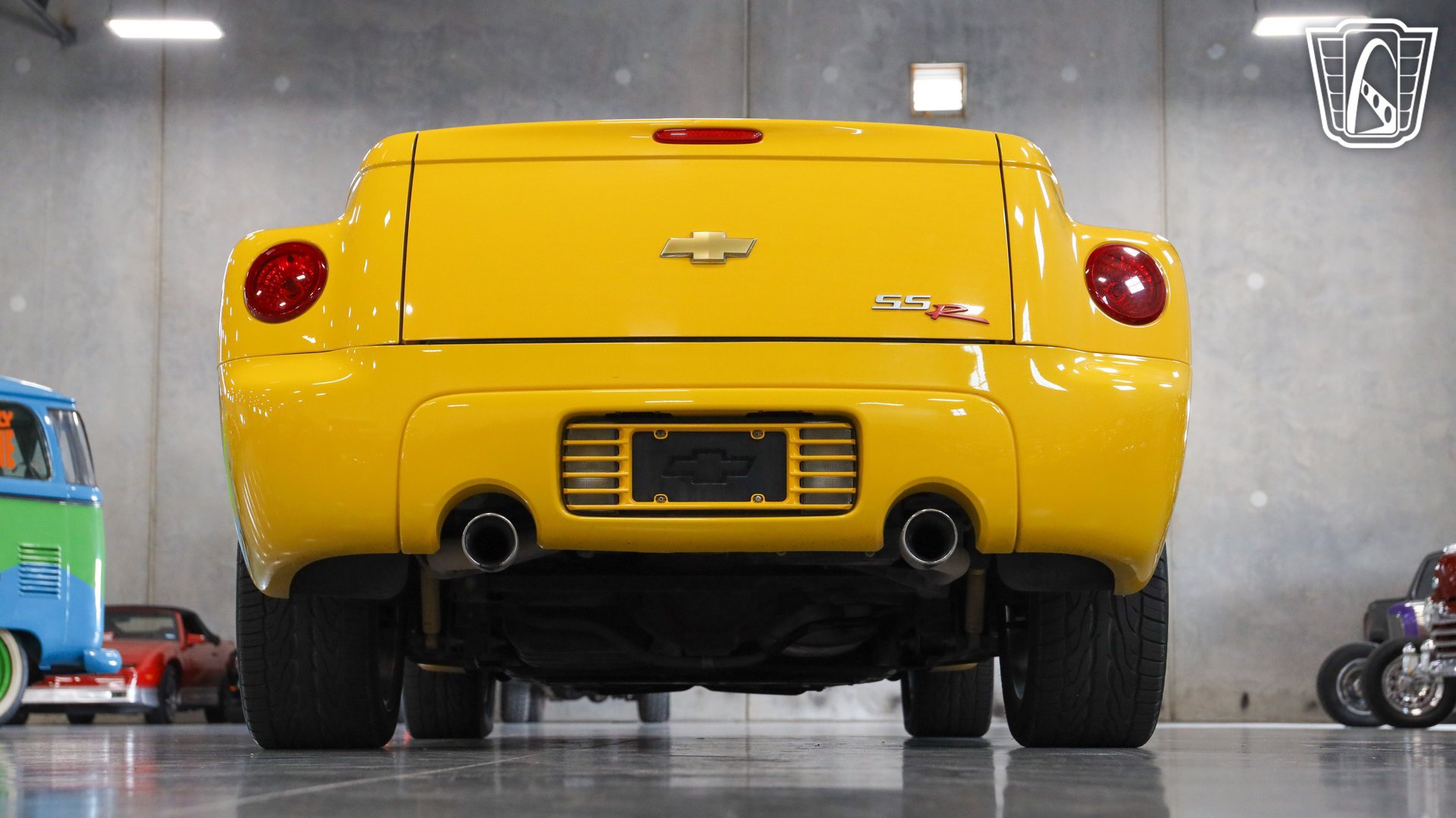 Used 2004 Chevrolet SSR w/ Preferred Equipment Group RWD image 23