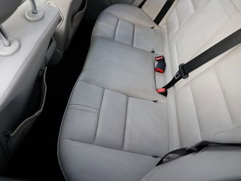 Used 2010 Mercedes-Benz GLK 350 2WD w/ Multimedia Pkg image 13