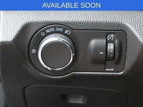Used 2016 Chevrolet Cruze LT FWD image 15