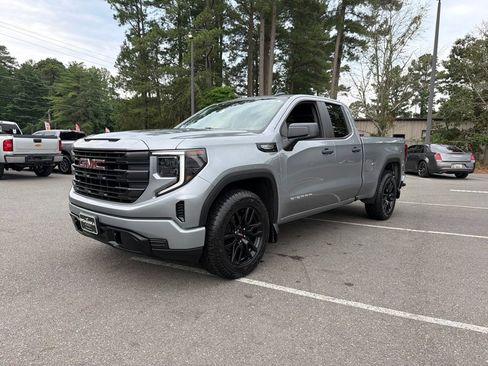 Used 2023 GMC Sierra 1500 Pro w/ Graphite Edition AWD/4WD image 2