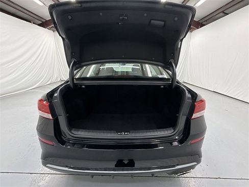 Used 2019 Kia Optima LX image 23