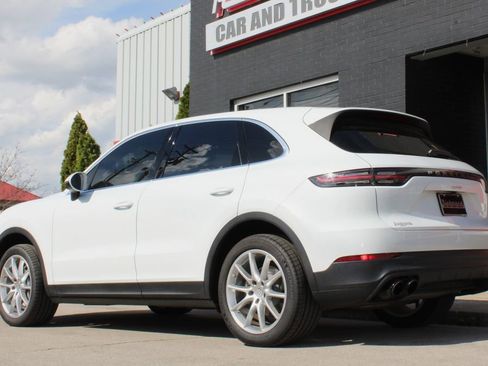 Used 2019 Porsche Cayenne AWD/4WD image 6