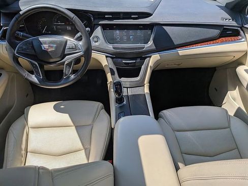 Used 2019 Cadillac XT5 Luxury w/ LPO, Radiant Package FWD image 16