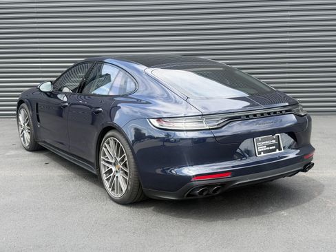 Used 2023 Porsche Panamera GTS AWD/4WD image 3