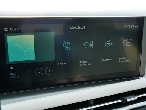 Certified 2025 Hyundai Tucson SE image 21